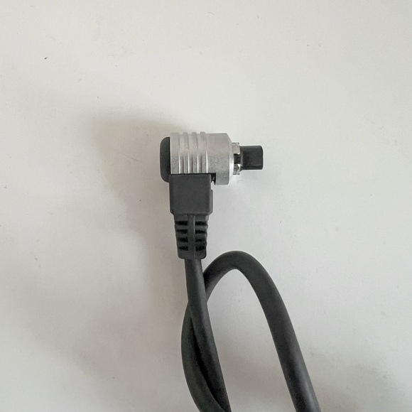 Promaster & Canon Shutter Release - Picture 9 of 10